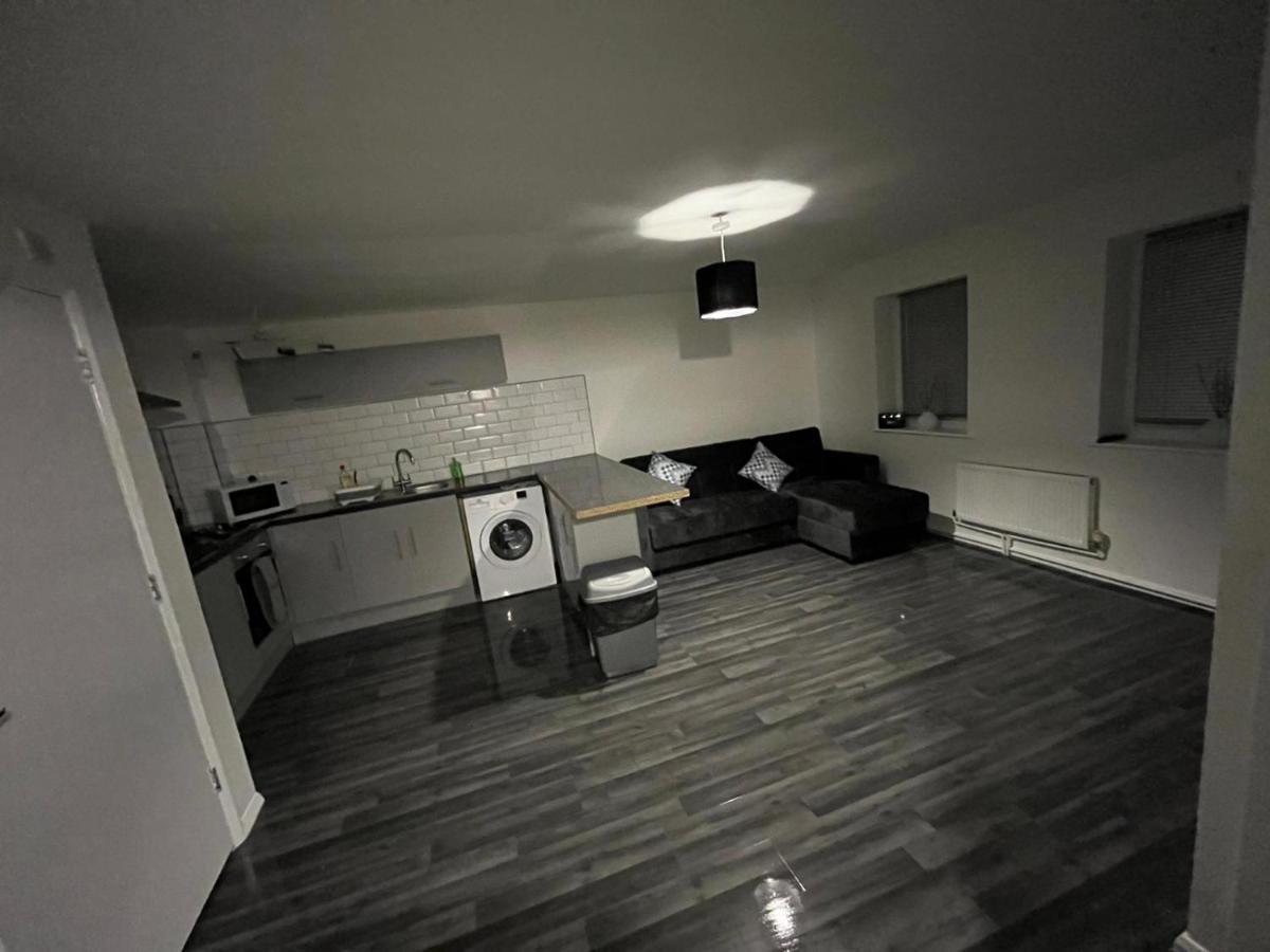 Villa 2 Bed Hengrove Bristol Exterior foto
